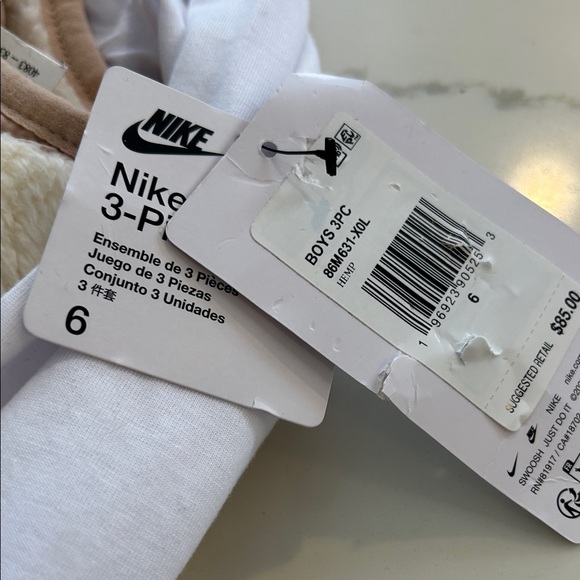 NWT Boys Nike 3 piece set ' White and Tan Fleece Vest - Picture 3 of 5